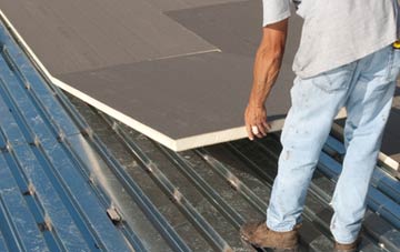 benefits of insulating Bolenowe flat roofing